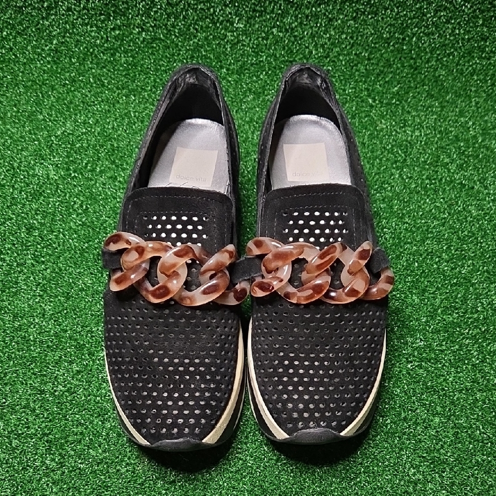 Dolce Vita Loafers with Tortoise Chain Detail (Womens Sz 6)